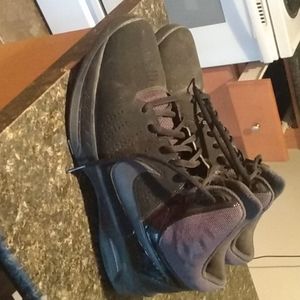Mens size 11 sneakers